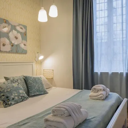 Librari 1 - Campo De' Fiori - Amazing Location Apartment! Apartment *