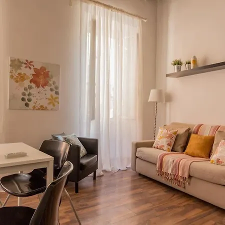Librari 1 - Campo De' Fiori - Amazing Location Apartment! * Rome